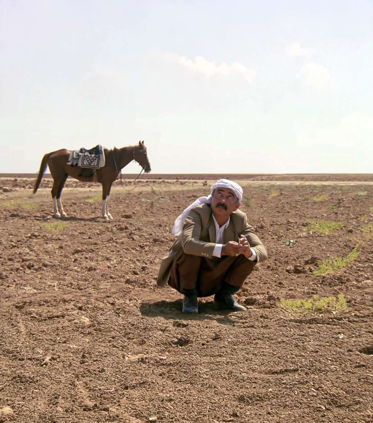 Bu yüzden Züğürt Ağa, ilk başta varılacak yeri işaret ediyor olsa da ('sağ selamet eve varmak') ağamızın asıl muradının yola, yoldaki yarenliğe olduğunu anlamak çok da zor olmasa gerek. 
