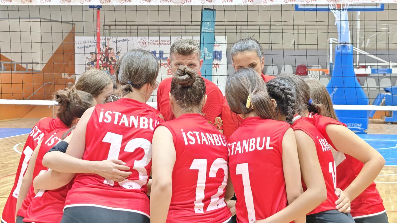 voleybol-2393932.jpg