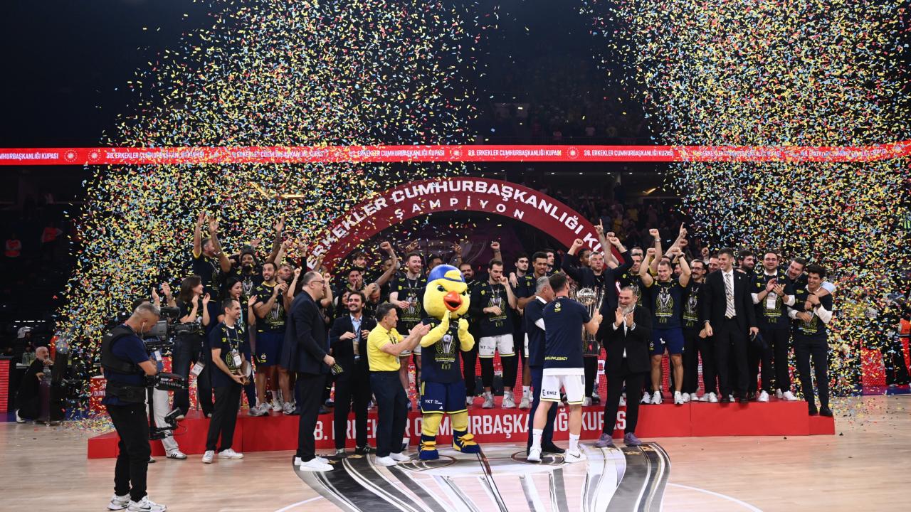 fenerbahce-sampiyon-2401343.jpg